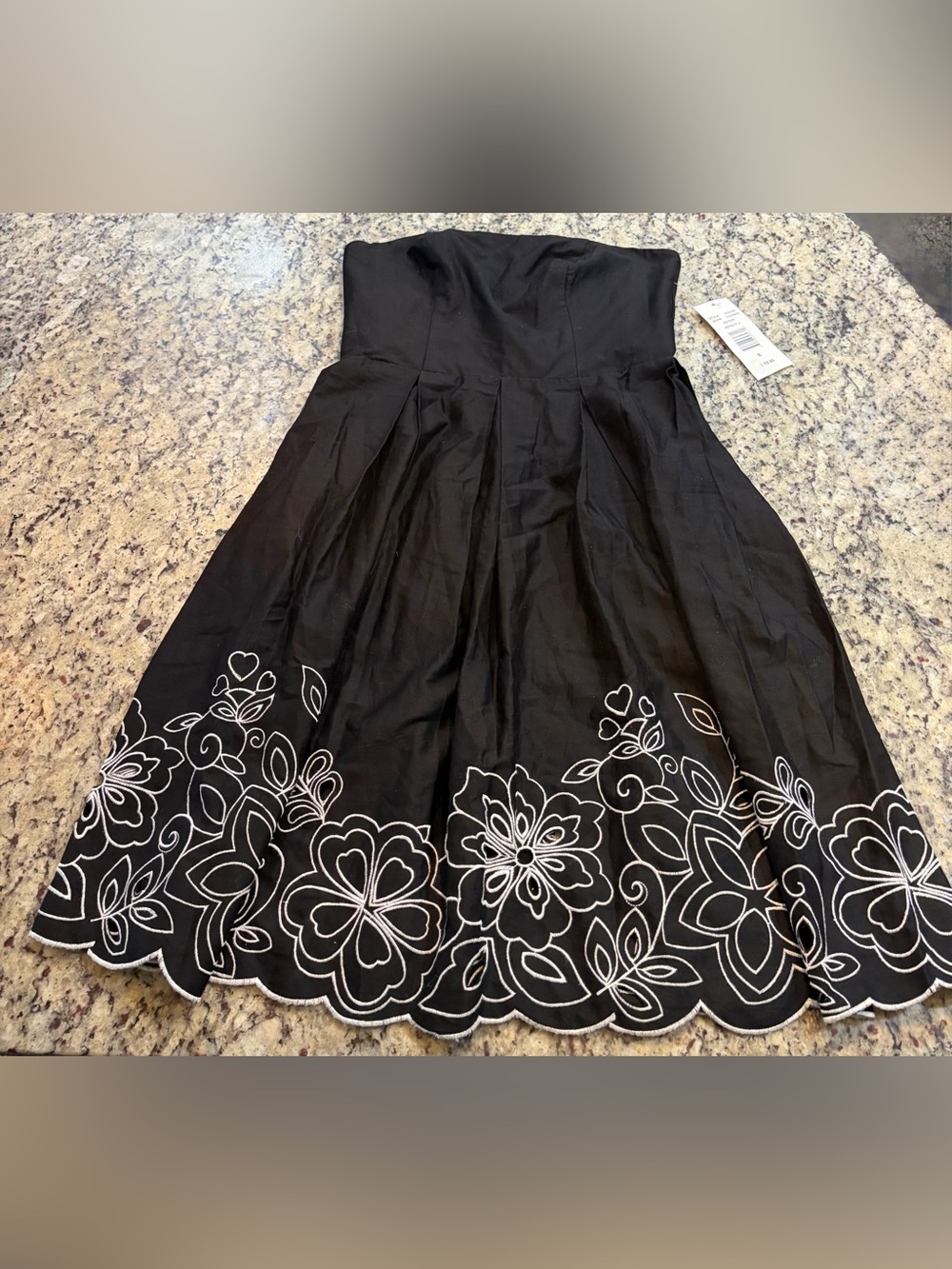 Robbie Bee Black with White Embroidered Floral Design Dress